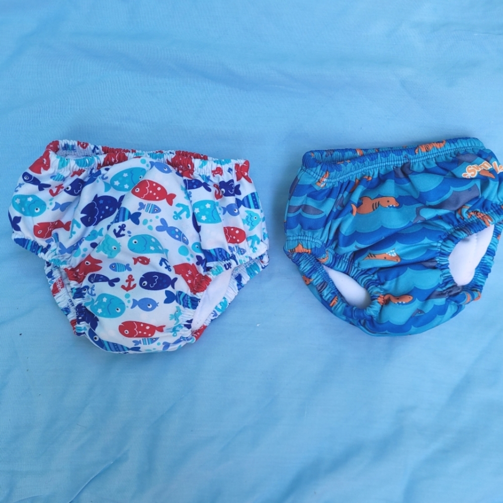 2 Swim Diapers